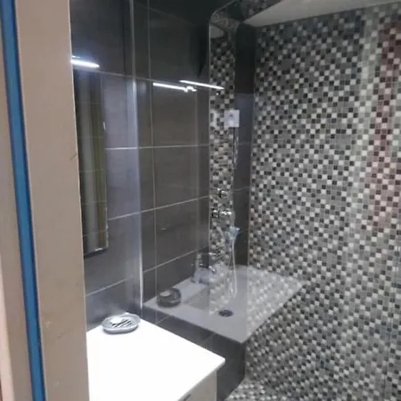 Studio Rez De Jardin Dans Privee Pres De La Plage Appartement Calvi (Corsica)